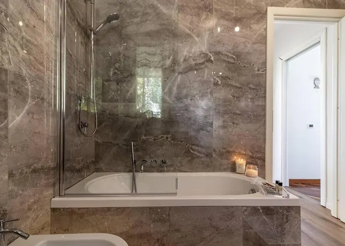 Rifugio Dei Poeti * 斯培西亚